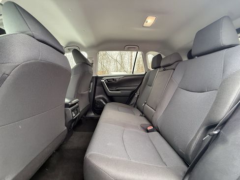 Used 2022 Toyota RAV4 LE image 24