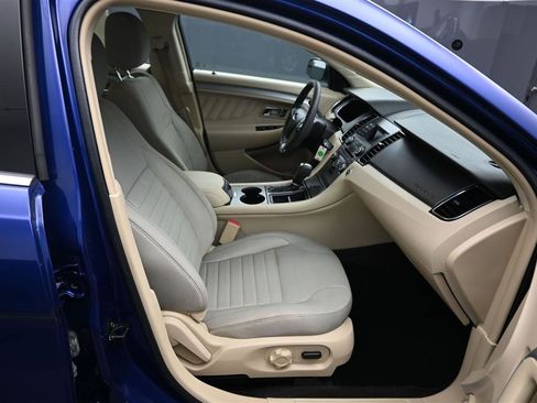 Used 2015 Ford Taurus SE FWD image 9