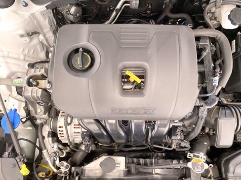 Used 2024 Kia Forte LXS FWD image 14