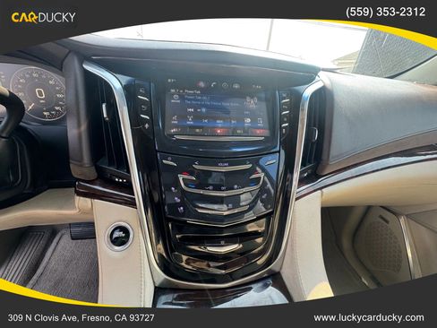 Used 2015 Cadillac Escalade Luxury image 14