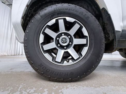 Used 2019 Toyota 4Runner TRD Off-Road Premium image 14