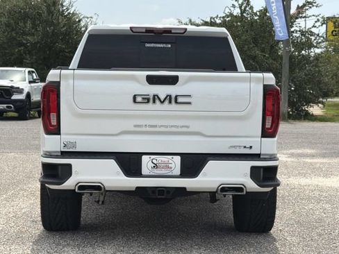 Used 2025 GMC Sierra 1500 AT4 w/ AT4 Premium Package AWD/4WD image 11