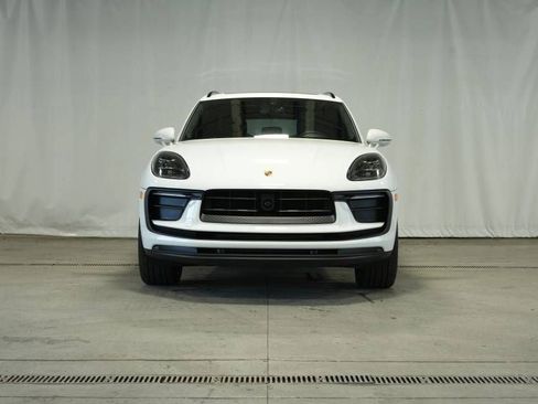 New 2026 Porsche Macan AWD/4WD image 10