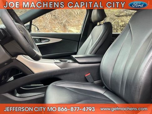 Used 2017 Lincoln MKX Premiere image 19