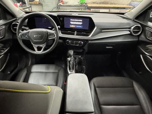 Used 2024 Chevrolet Trax ACTIV image 17