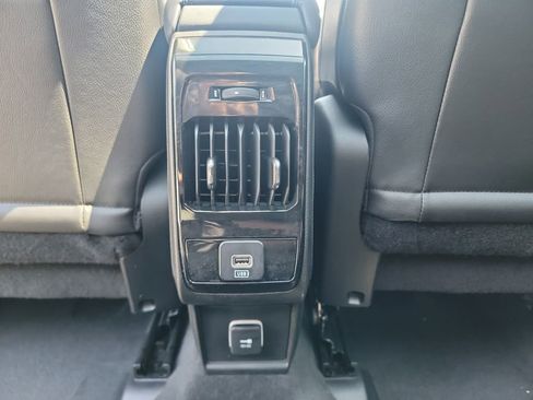 Used 2022 Jeep Compass Latitude w/ Sun and Sound Group AWD/4WD image 18