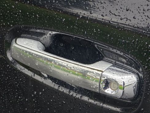 Used 2015 Toyota 4Runner Limited image 10