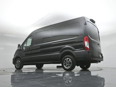 New 2026 Ford Transit 250 148 Medium Roof w/ Exterior Upgrade Package RWD image 49