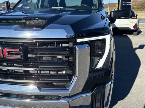 New 2026 GMC Sierra 2500 Pro w/ Convenience Package image 9