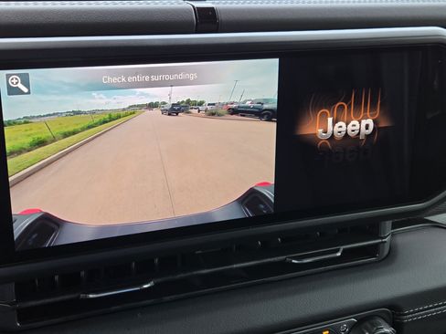 New 2026 Jeep Gladiator Rubicon w/ Safety Group AWD/4WD image 14