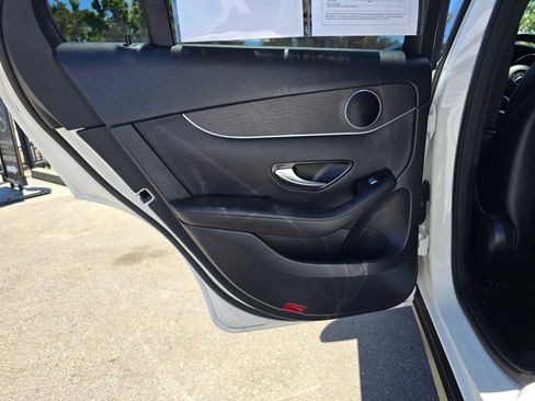 Used 2022 Mercedes-Benz GLC 300 image 16