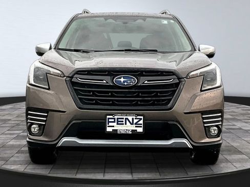 Used 2022 Subaru Forester Touring AWD/4WD image 2