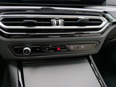 Certified 2024 BMW 230i xDrive Coupe w/ Premium Package image 18