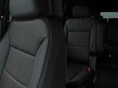 New 2026 Chevrolet Suburban High Country AWD/4WD image 32