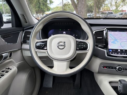 Used 2024 Volvo XC90 B5 Plus w/ Protection Package Premier AWD/4WD image 32