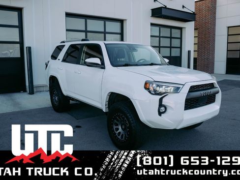 Used 2021 Toyota 4Runner SR5 image 1