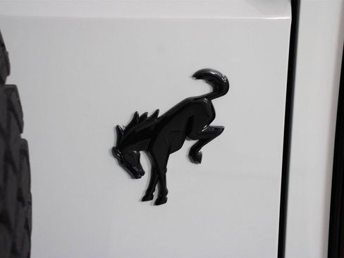 Used 2024 Ford Bronco Wildtrak image 23