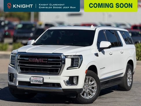 Used 2021 GMC Yukon XL SLT w/ SLT Luxury Plus Package image 1