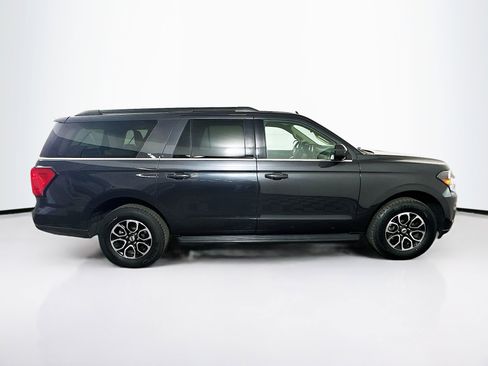 Used 2024 Ford Expedition Max XLT image 10