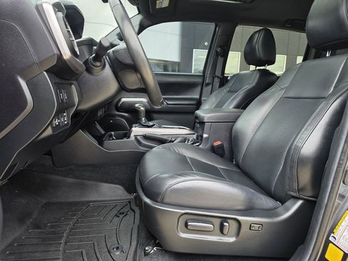 Used 2022 Toyota Tacoma Limited w/ Nightshade Package RWD image 11