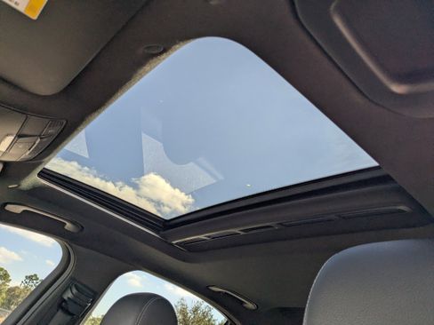 Used 2020 Mercedes-Benz C 300 4MATIC Sedan image 22