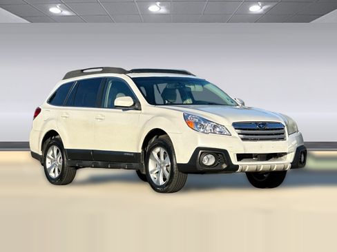 Used 2013 Subaru Outback 2.5i Limited w/ Moonroof Pkg image 7