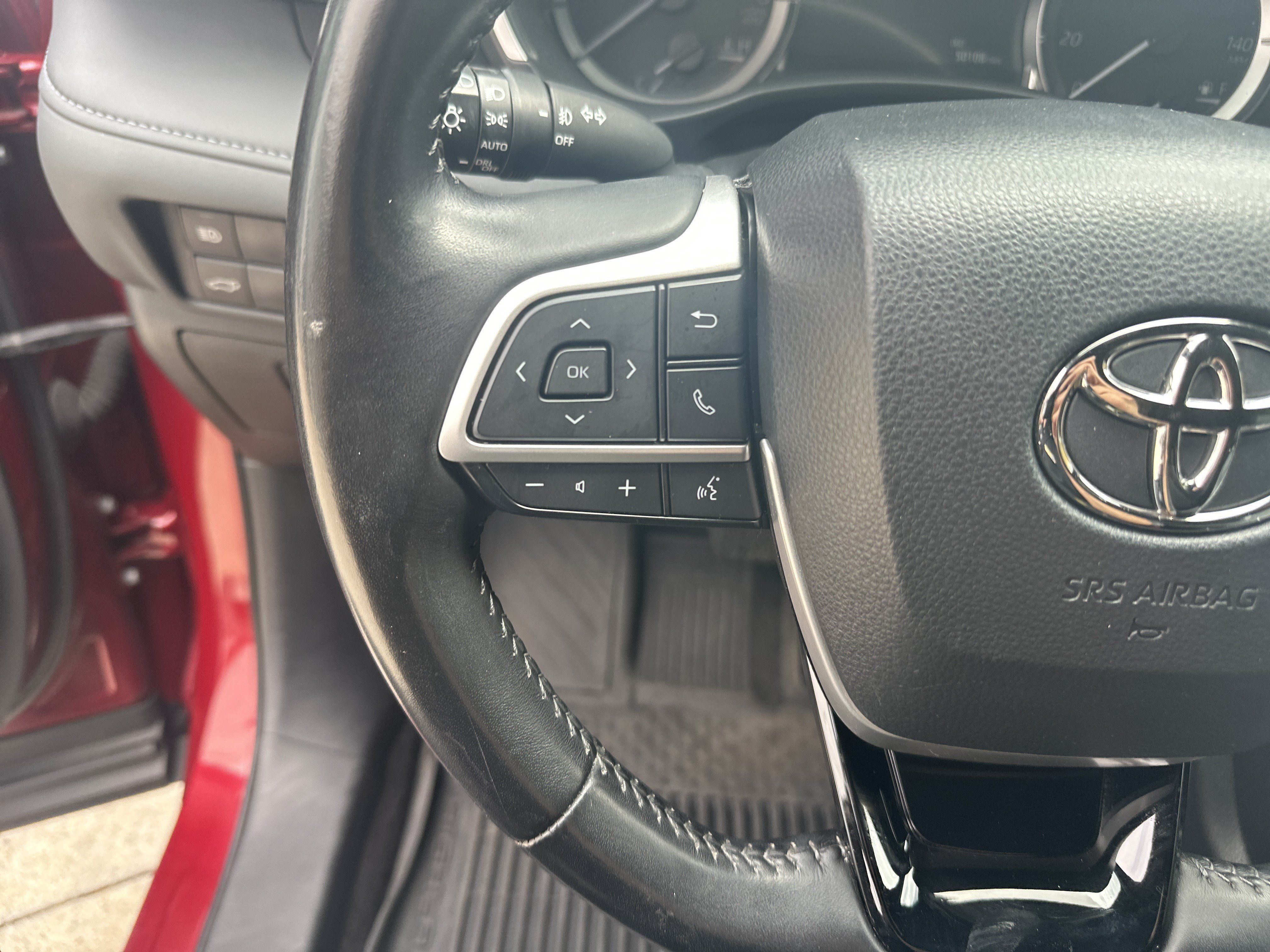 Used 2023 Toyota Highlander XSE AWD/4WD image 18