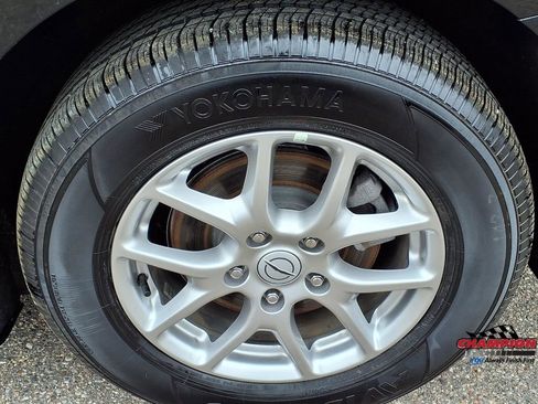 Used 2026 Chrysler Pacifica Select FWD image 10