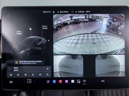 Used 2021 Tesla Model Y Long Range AWD/4WD image 25