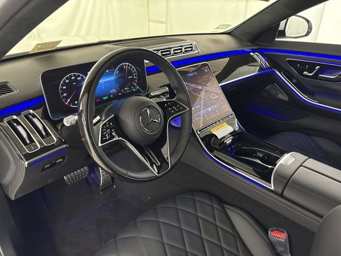 New 2026 Mercedes-Benz S 580e 4MATIC Sedan image 4