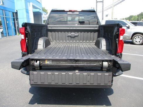 New 2026 Chevrolet Silverado 1500 ZR2 image 6