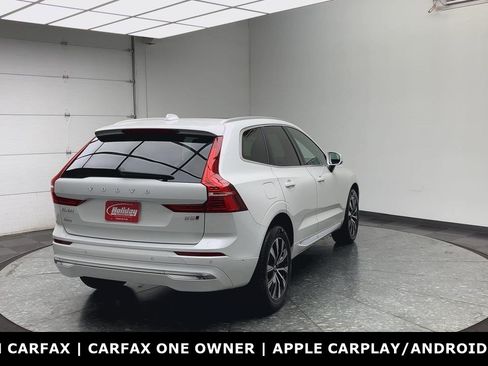 Used 2023 Volvo XC60 B5 Plus AWD/4WD image 38