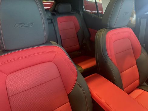 New 2025 Chevrolet Equinox EV RS image 8