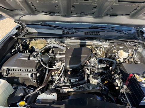 Used 2016 Toyota Tacoma 2WD Access Cab image 34