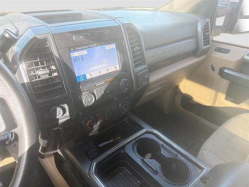 Used 2019 Ford F250 XLT w/ XLT Premium Package image 22