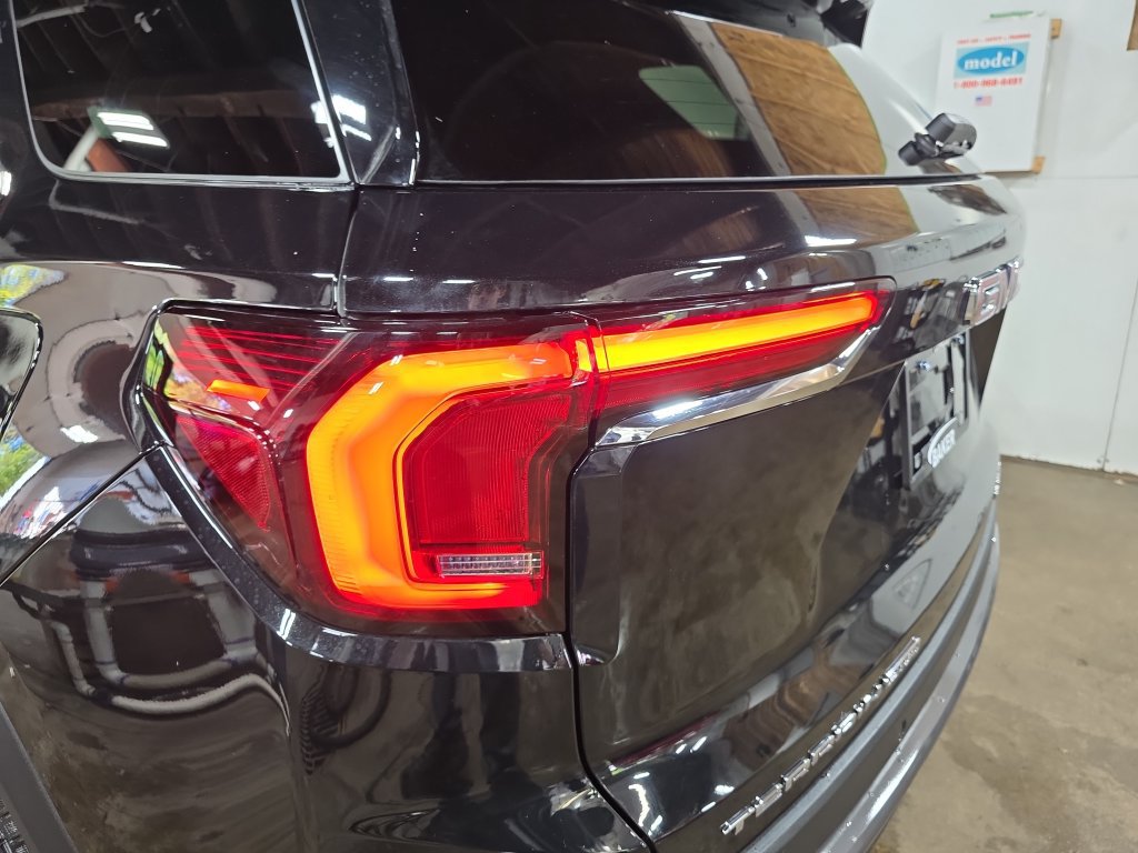 New 2027 GMC Terrain Elevation w/ LPO, Floor Liner Package AWD/4WD image 32