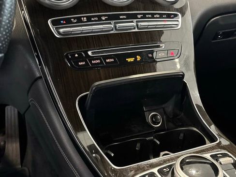 Used 2019 Mercedes-Benz GLC 300 image 28