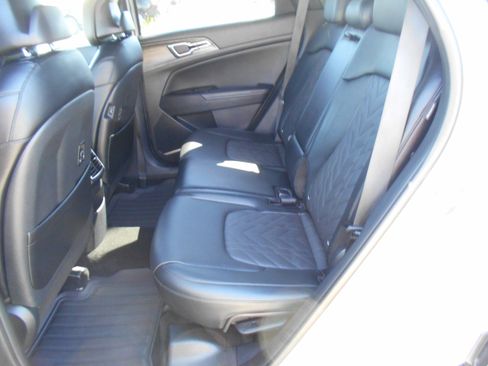 Used 2025 Kia Sportage X-Line w/ Premium Package image 9