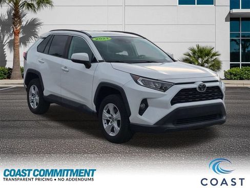 Used 2021 Toyota RAV4 XLE w/ XLE Grade Weather Package AWD/4WD image 3
