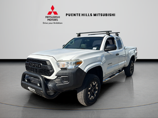 Used 2016 Toyota Tacoma SR RWD image 1