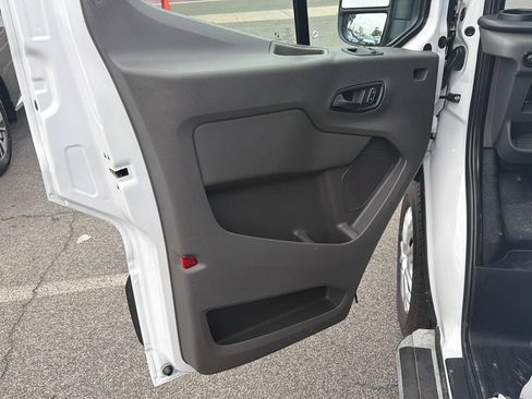 Used 2025 Ford Transit 250 Low Roof w/ Exterior Upgrade Package RWD image 9