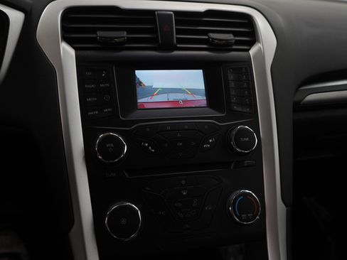 Used 2015 Ford Fusion S image 22