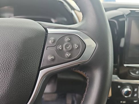 Used 2023 Chevrolet Traverse Premier AWD/4WD image 25