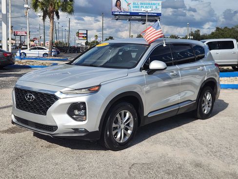 Used 2019 Hyundai Santa Fe SEL image 4