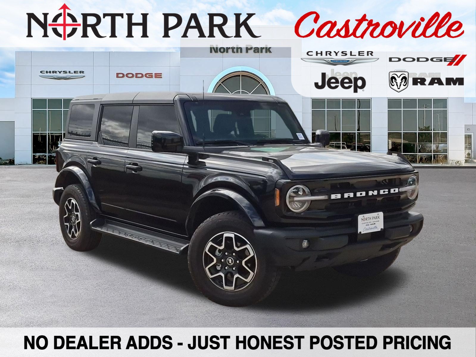 Used 2025 Ford Bronco Outer Banks AWD/4WD image 1