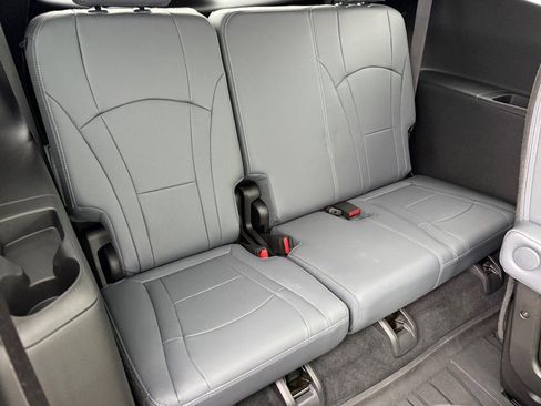 Used 2023 Buick Enclave Essence w/ Experience Buick Package image 10