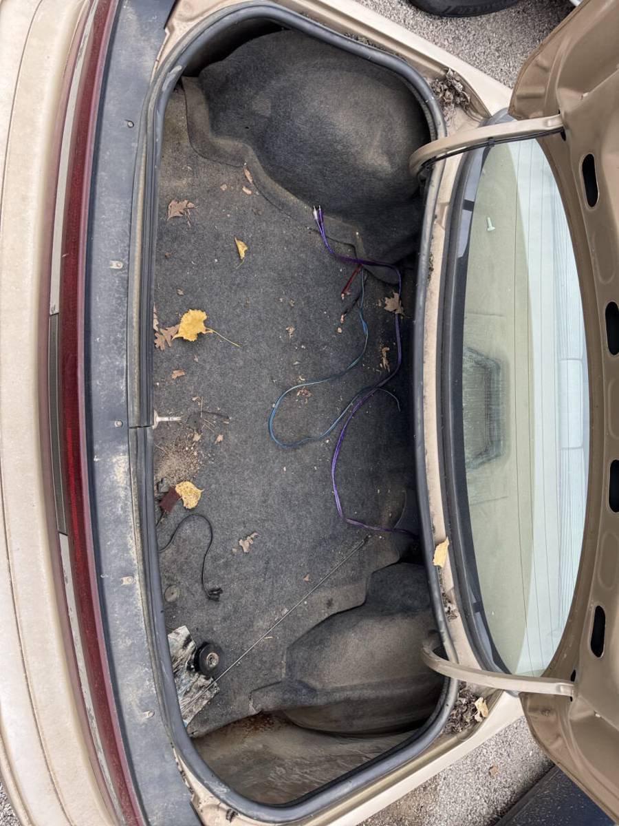 Used 1994 Buick Century Special FWD image 23