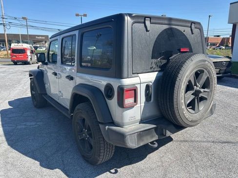 Used 2022 Jeep Wrangler Unlimited Sport image 6