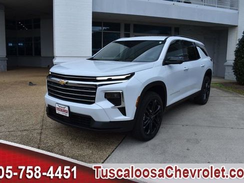 New 2026 Chevrolet Traverse LT w/ Driver Confidence Package image 5