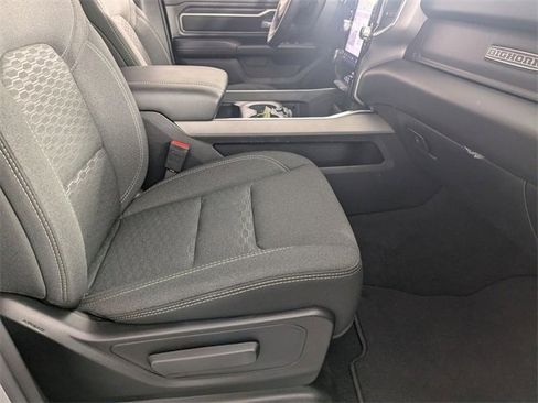 Certified 2025 RAM 1500 Big Horn image 32